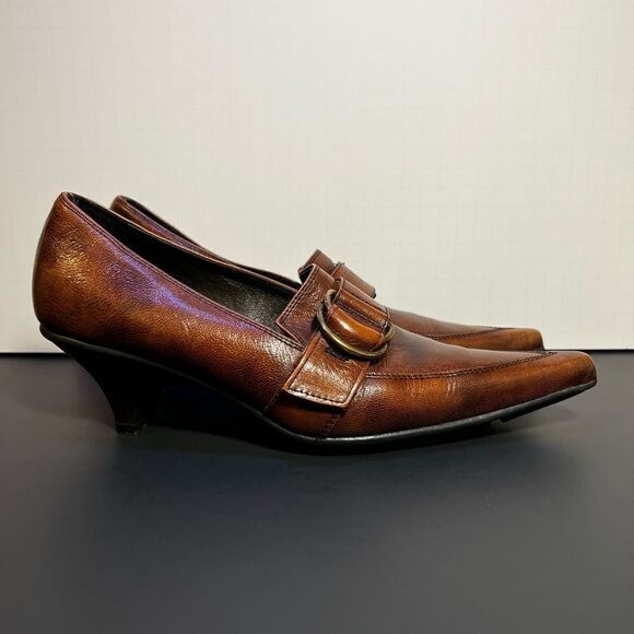 Womens NOVECENTO Brown Leather Pointed Toe Heels / Size 6.5 Narrow - EU 37 - Picture 2 of 9